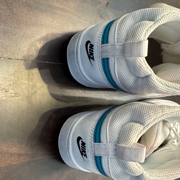 Nike Kids White and Teal High-Top Sneakers - Picture 5 of 8